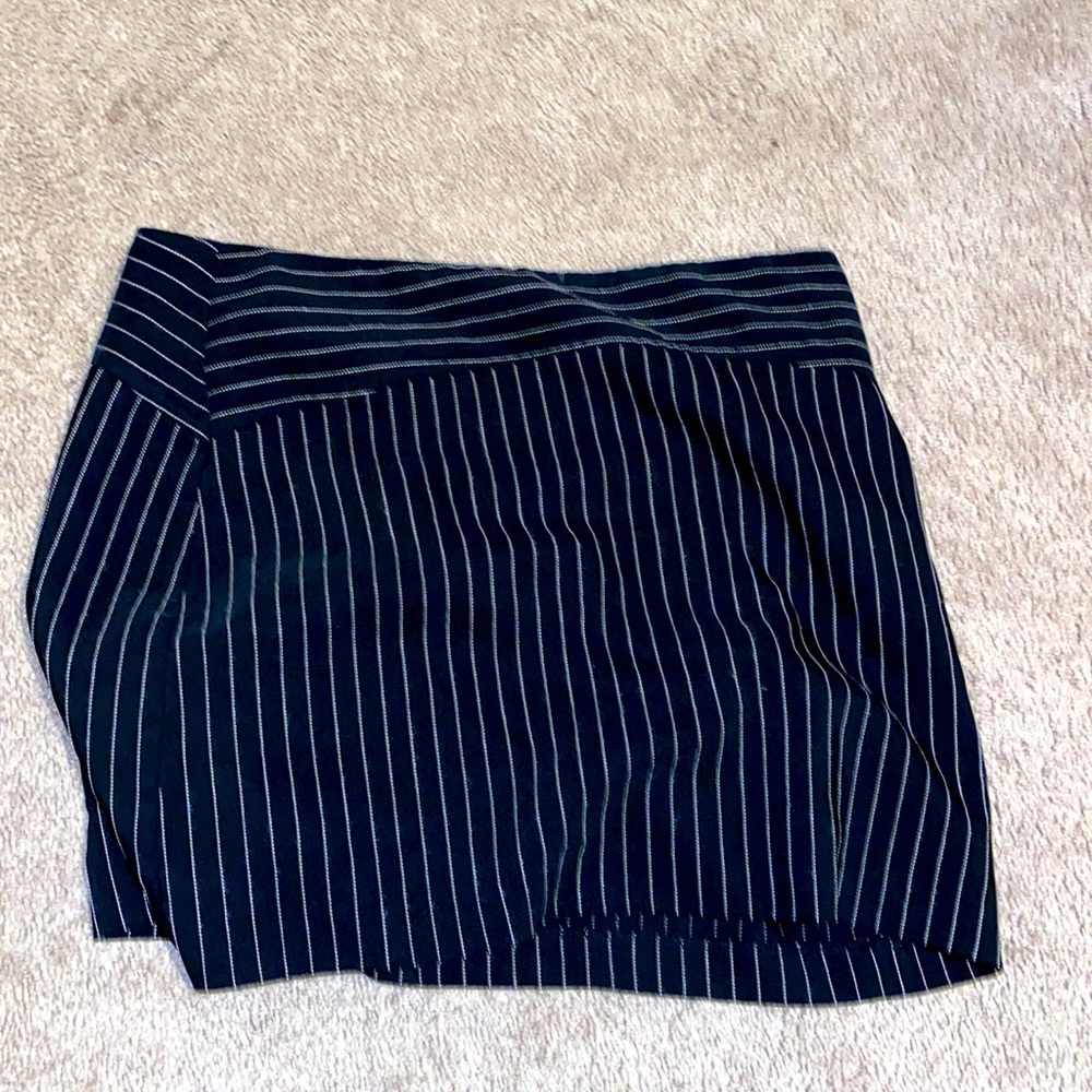 Striped tight skirt